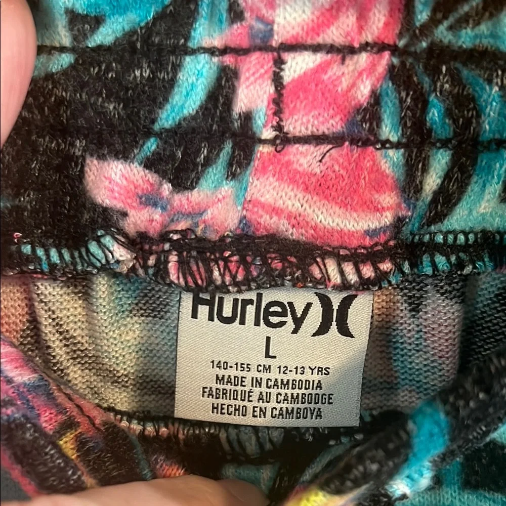 Hurley Black and Pink Shorts Vibrant Design Size Large girls Hawaiian‎ Cruise